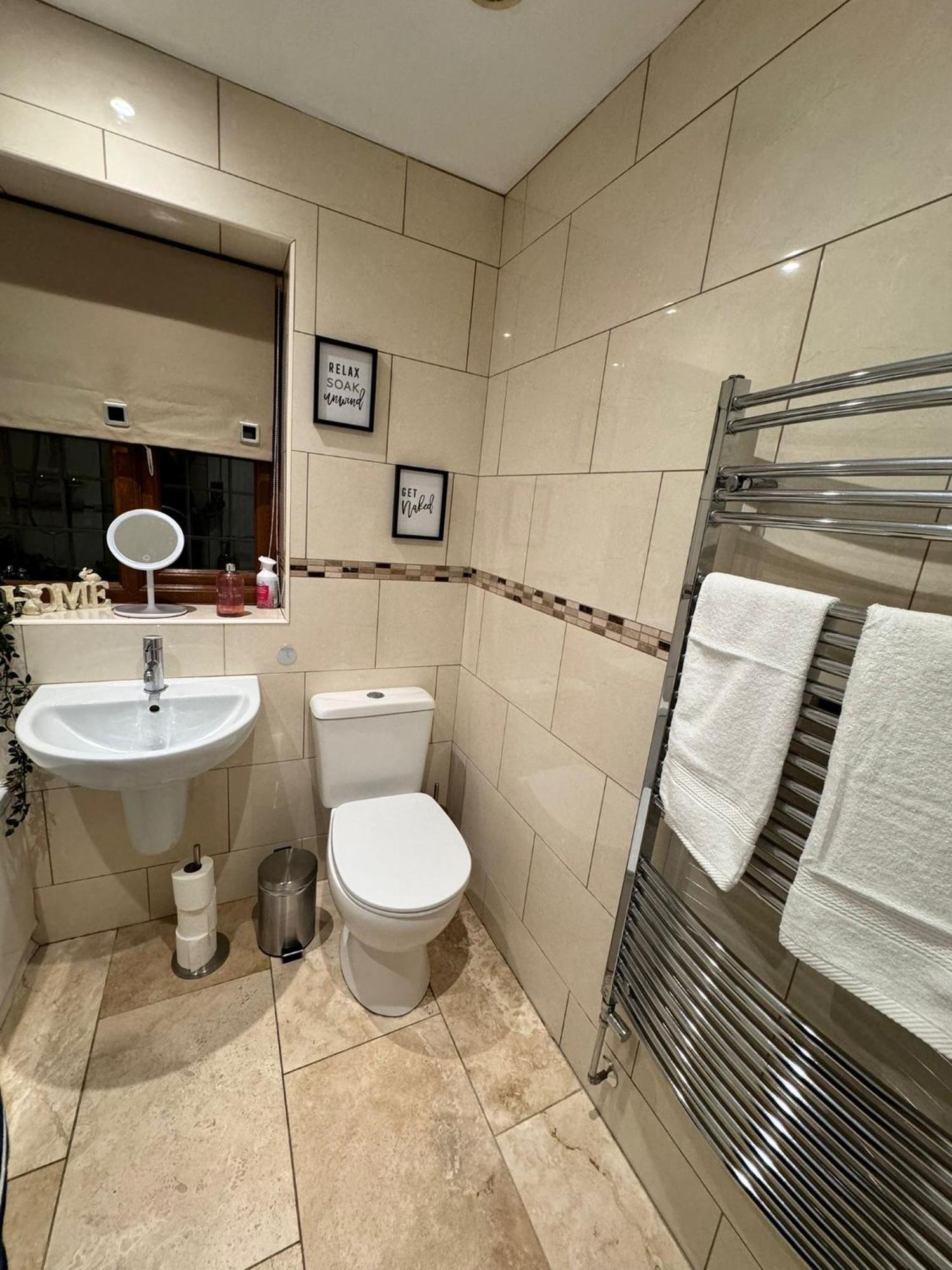 3Br House Ossett-Wakefield, Free Parking 3 Cars Wi Fi Long Stays Dış mekan fotoğraf